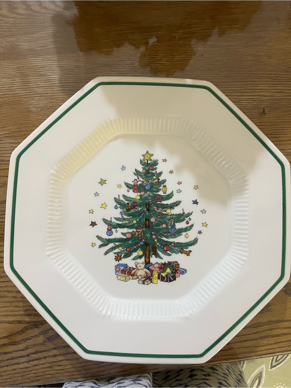Nikko Ceramics White Octagonal Dinner Plate with Green Trim and Christmas Tree